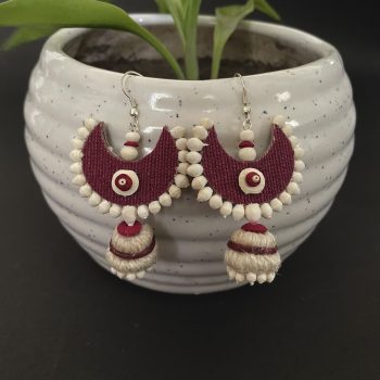 Maroon and White Cresent Jute Earing